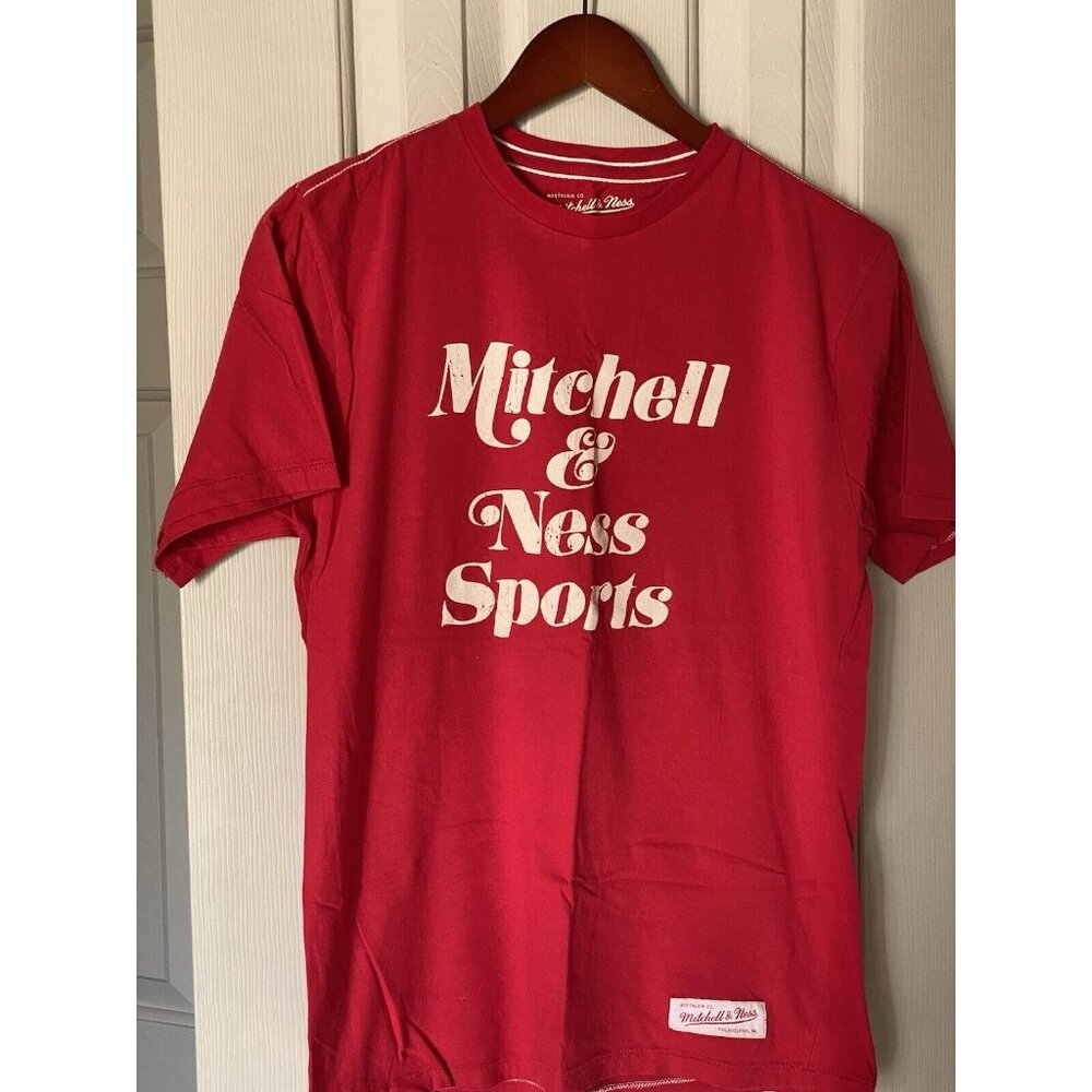 Mitchell & Ness Red S/S T-Shirt Men's Size M Medium Spell-Out Tailored Fit - Picture 5 of 11